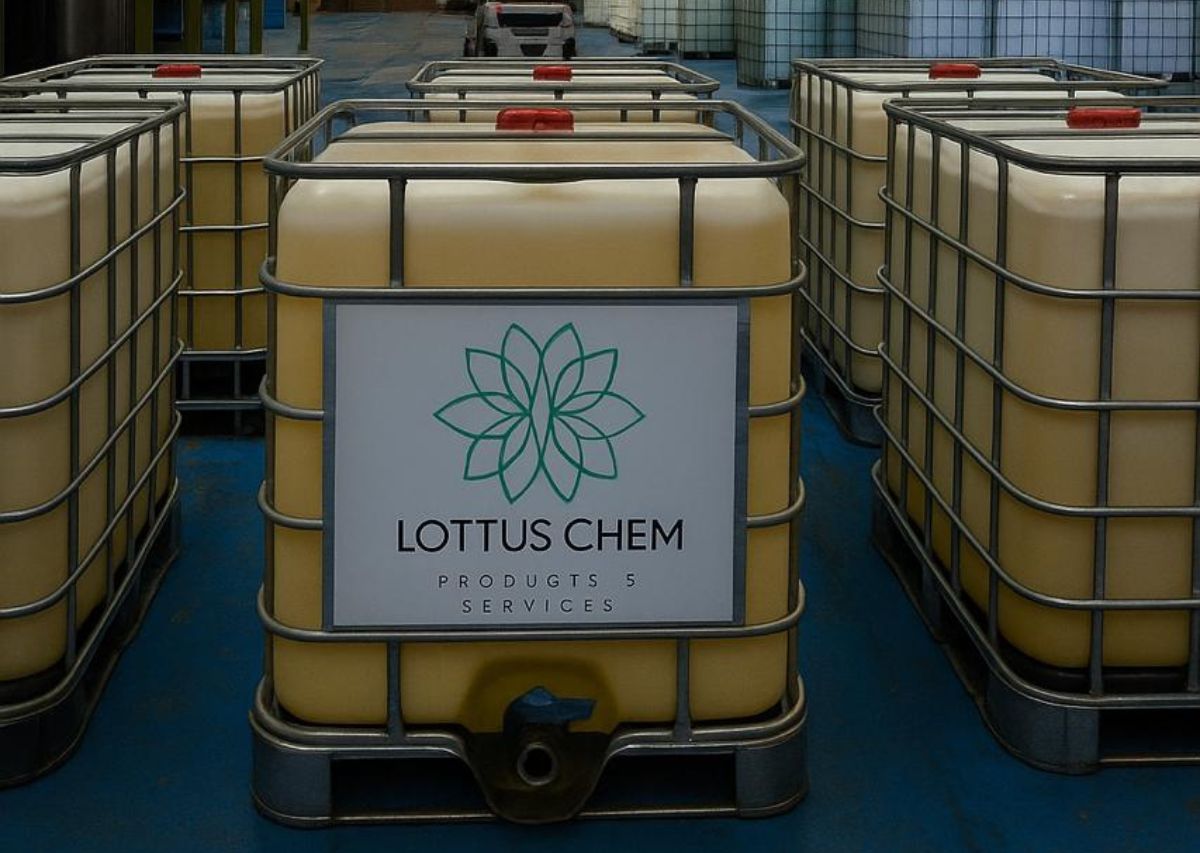 Distribuidores y fabricantes de productos químicos industriales